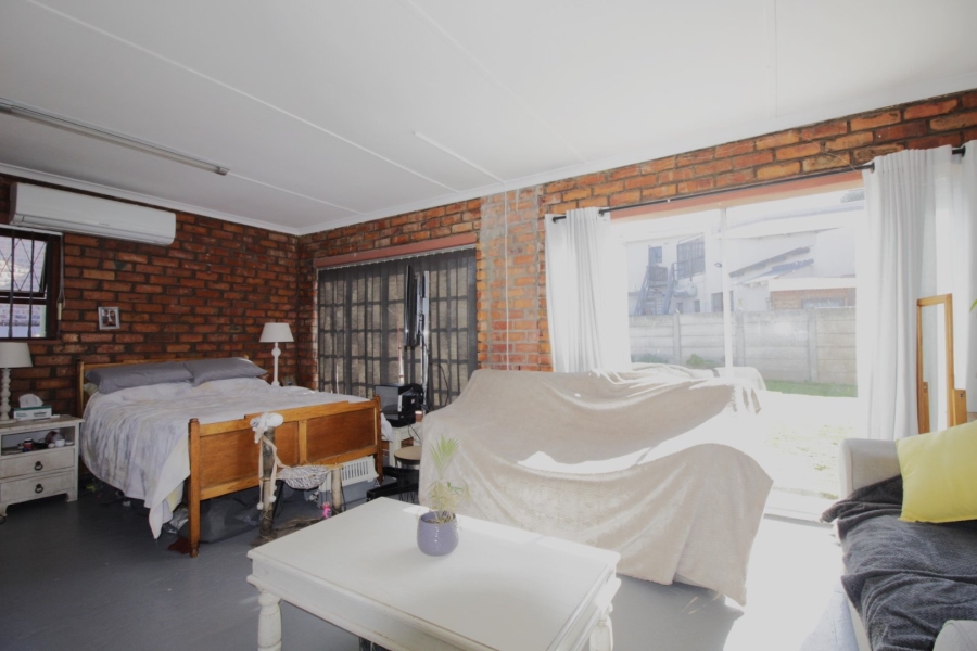 4 Bedroom Property for Sale in Noorsekloof Eastern Cape